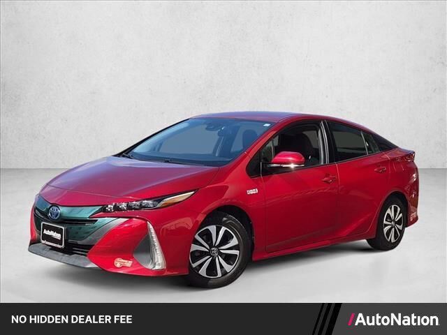 2017 Toyota Prius Prime Plus — photo 1 of 13
