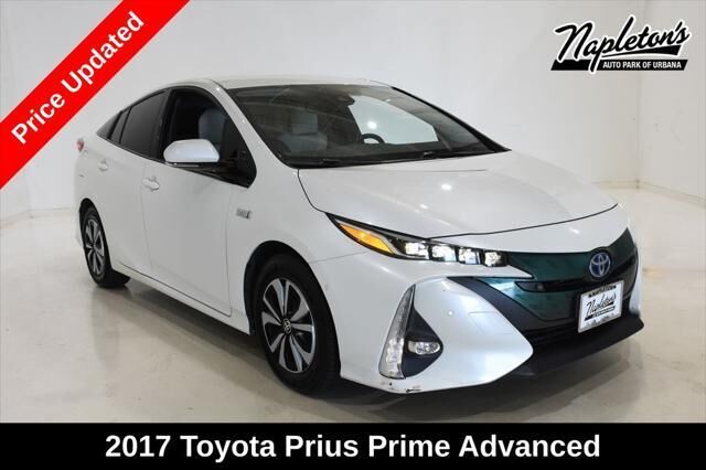 2017 Toyota Prius Prime Advanced — photo 1 of 11