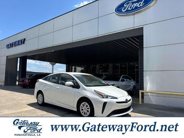 2020 Toyota Prius LE