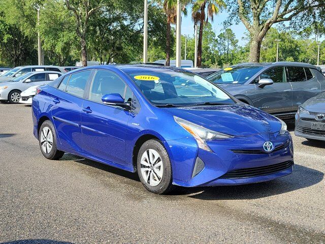 2016 Toyota Prius Three