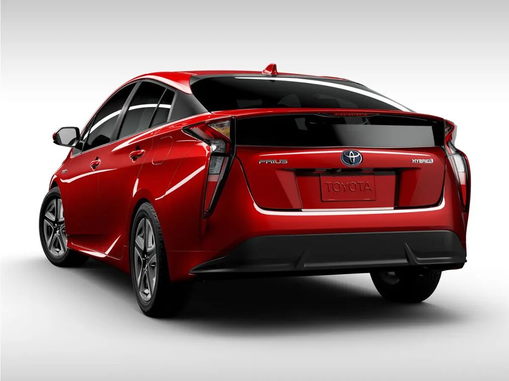 2018 Toyota Prius Four — photo 1 of 15