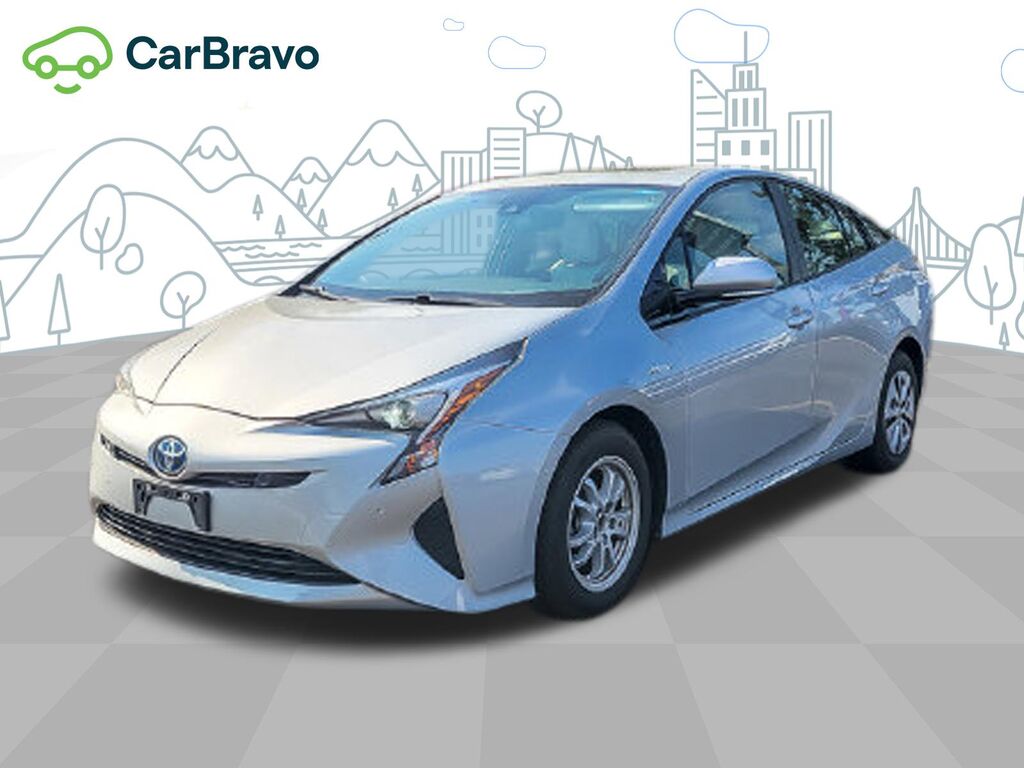 2017 Toyota Prius Three — photo 1 of 6