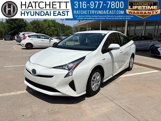 2017 Toyota Prius One — photo 1 of 2