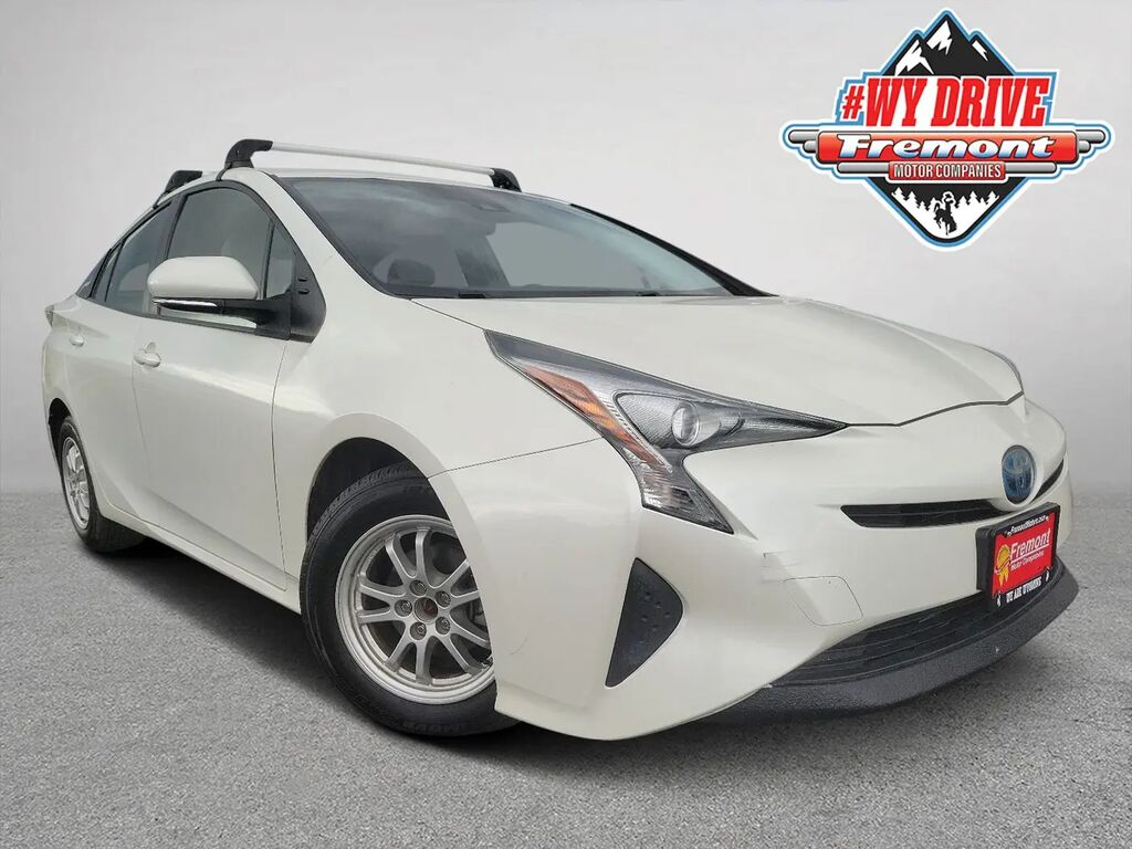 2017 Toyota Prius Two — photo 1 of 13