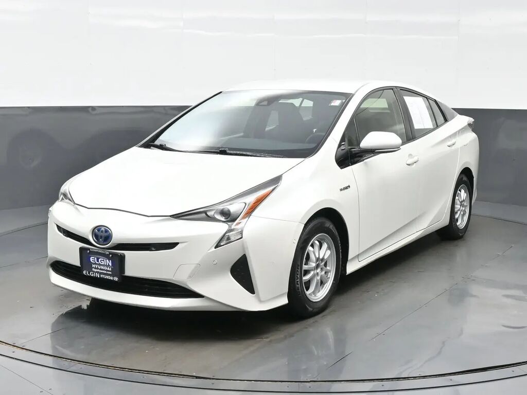 2017 Toyota Prius Two — photo 1 of 13