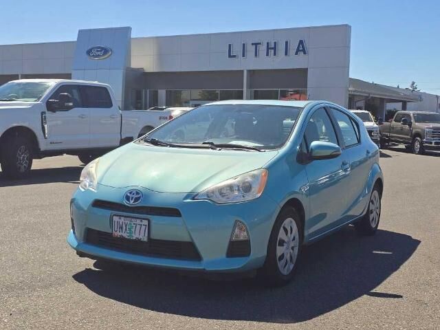 2013 Toyota Prius c Two