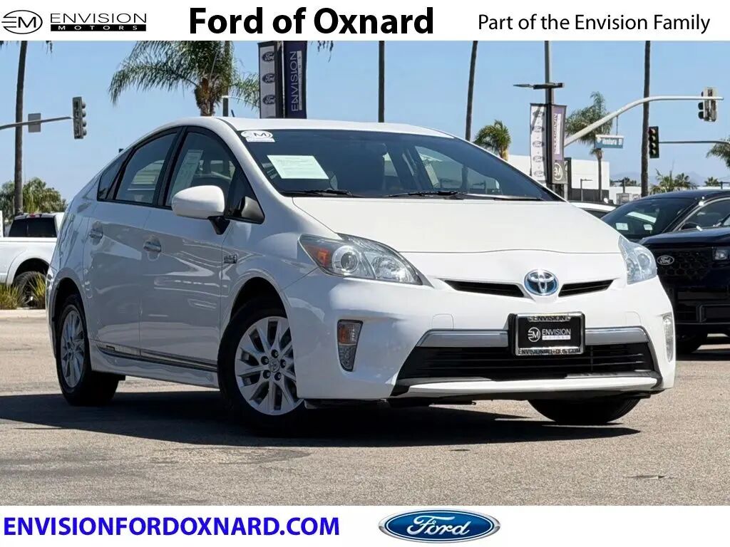 2013 Toyota Prius Plug-in Hybrid Base — photo 1 of 13