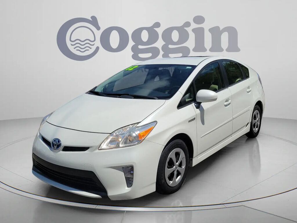 2012 Toyota Prius One — photo 1 of 1