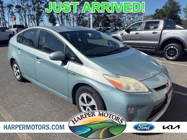 2013 Toyota Prius Two — photo 1 of 2