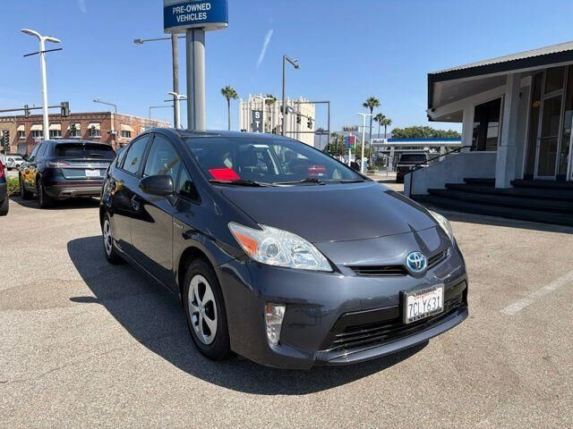 2013 Toyota Prius Three