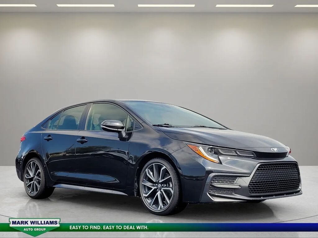 2022 Toyota Corolla SE — photo 1 of 13