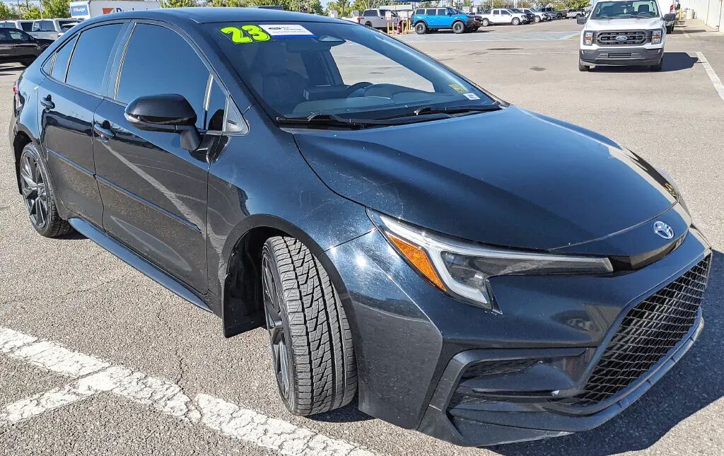 2023 Toyota Corolla SE — photo 1 of 13