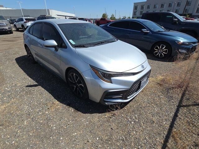 2020 Toyota Corolla SE — photo 1 of 10