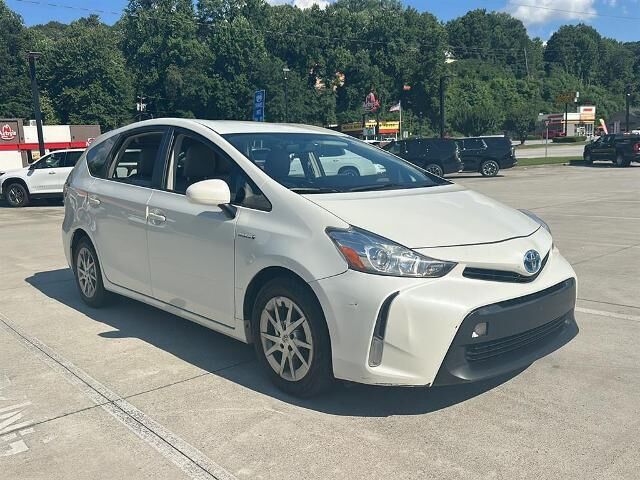 2016 Toyota Prius v Two