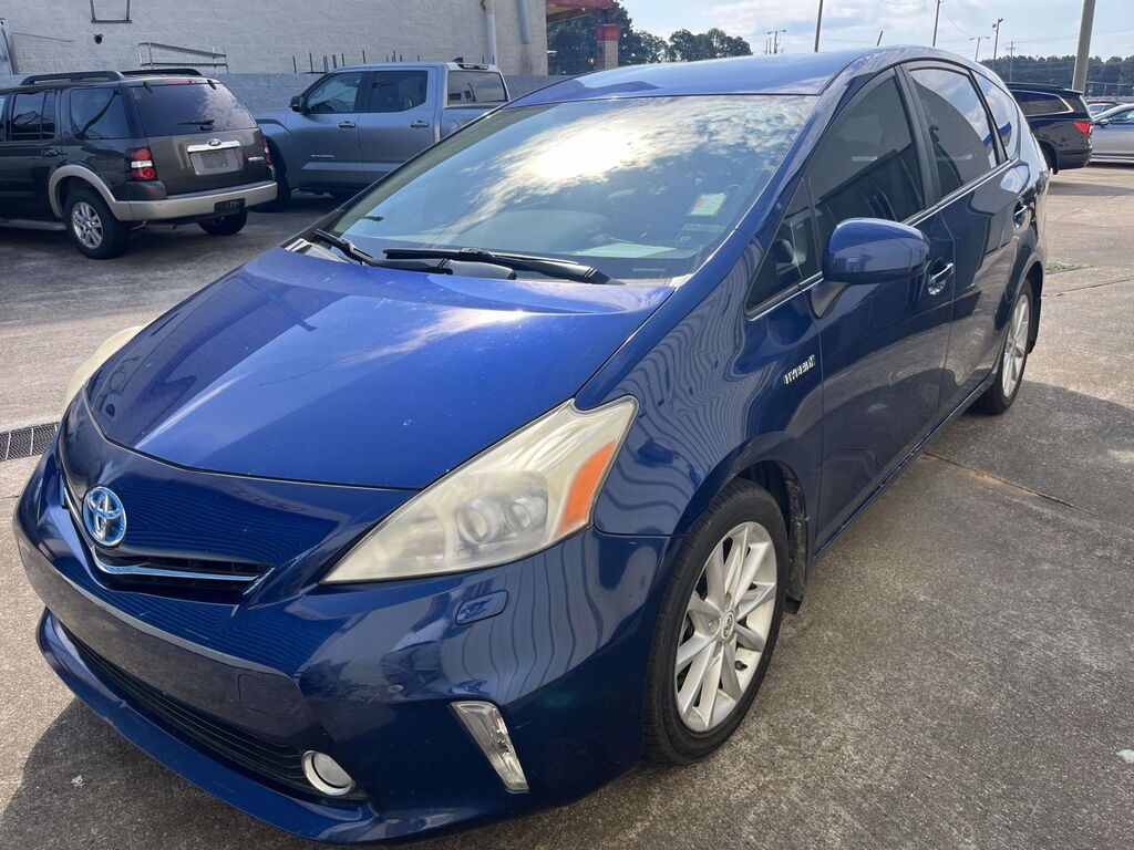 2012 Toyota Prius v Five — photo 1 of 8
