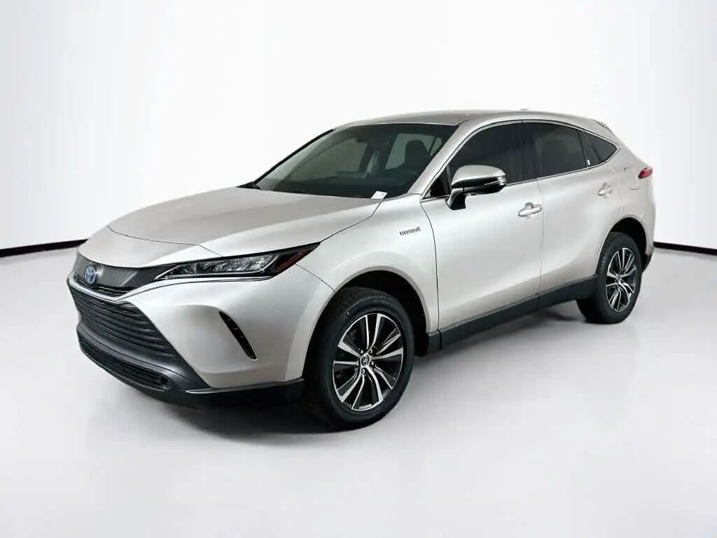 2021 Toyota Venza LE — photo 1 of 13