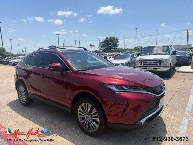 2023 Toyota Venza LE