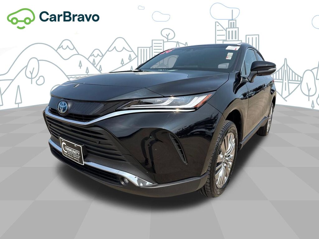2024 Toyota Venza LE — photo 1 of 7