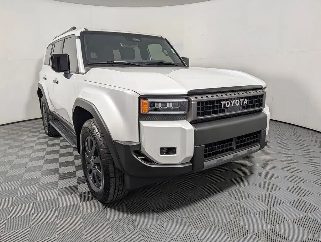 2025 Toyota Land Cruiser Base — photo 1 of 13