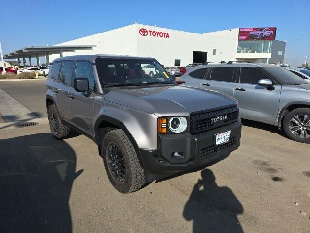 2025 Toyota Land Cruiser Base — photo 1 of 10