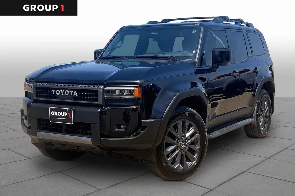 2025 Toyota Land Cruiser Base — photo 1 of 13