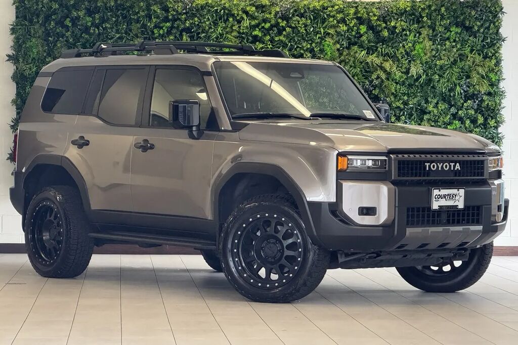 2024 Toyota Land Cruiser Base — photo 1 of 13