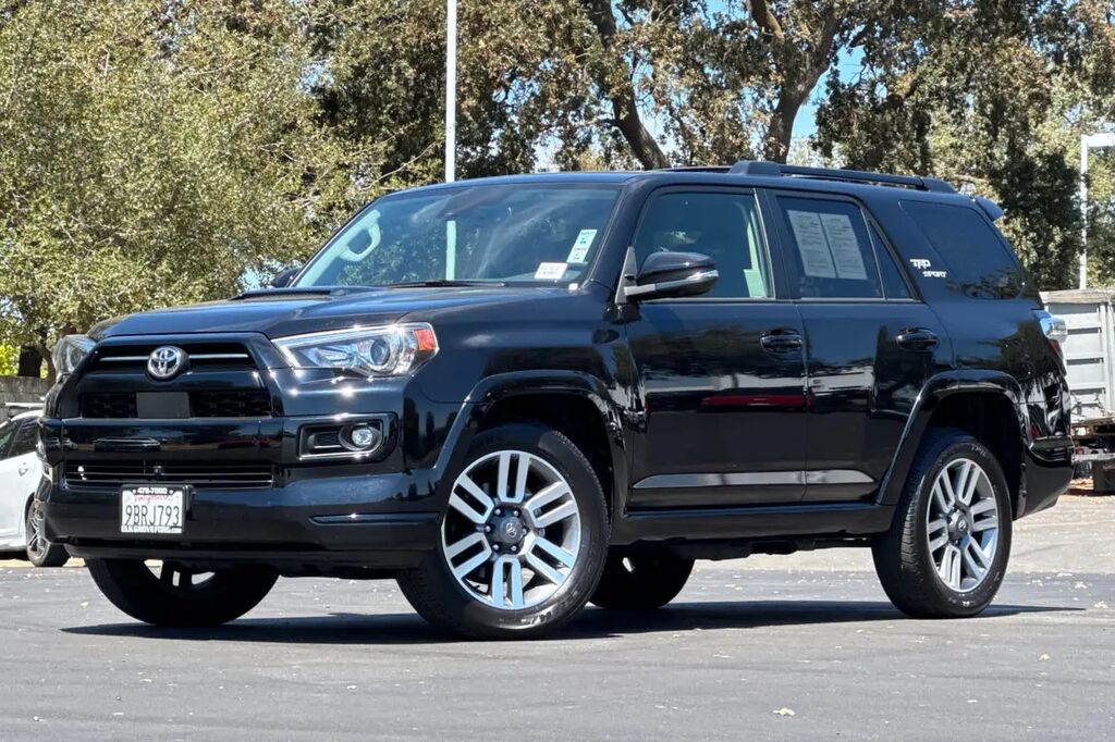 2022 Toyota 4Runner TRD Sport — photo 1 of 15