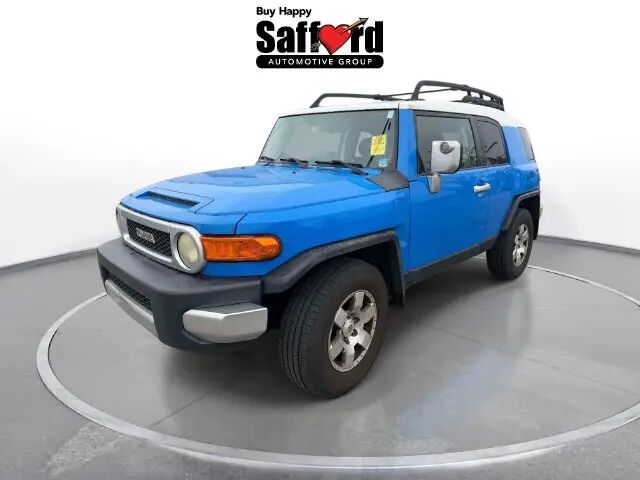 2007 Toyota FJ Cruiser Base — photo 1 of 13