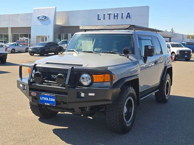 2013 Toyota FJ Cruiser Base