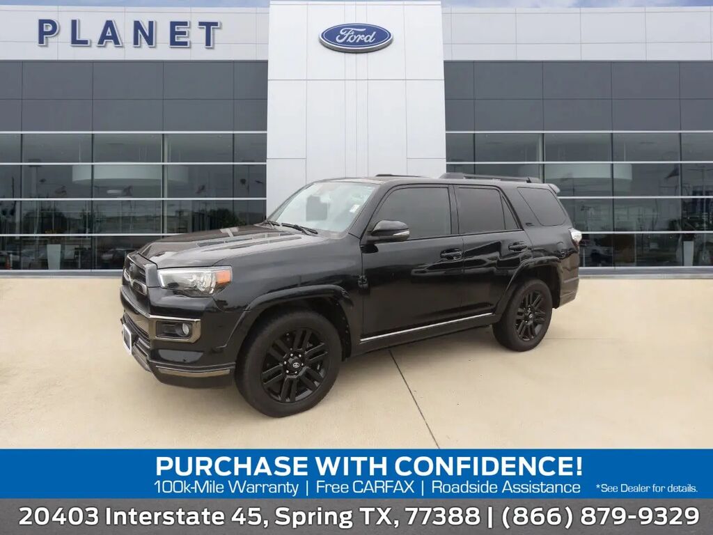 2020 Toyota 4Runner SR5 — photo 1 of 11