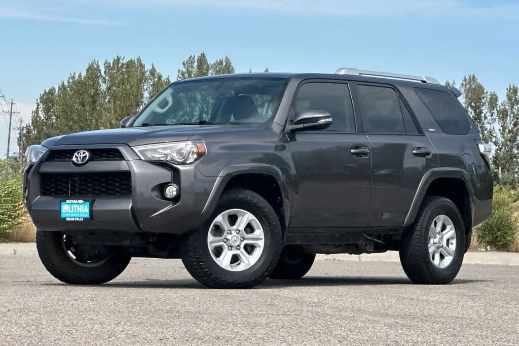 2017 Toyota 4Runner SR5 Premium — photo 1 of 26