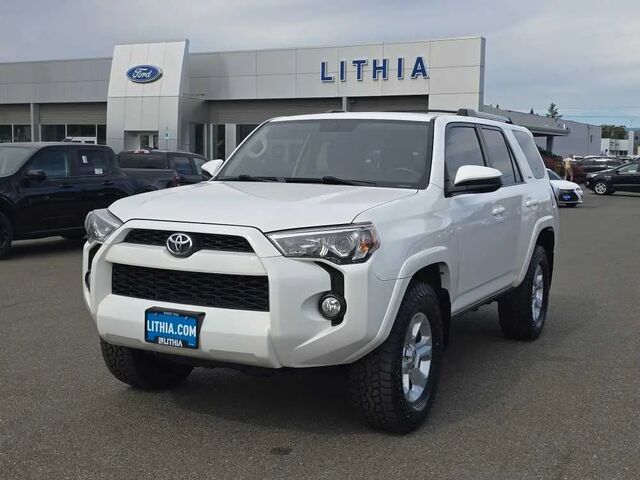 2019 Toyota 4Runner SR5 — photo 1 of 26