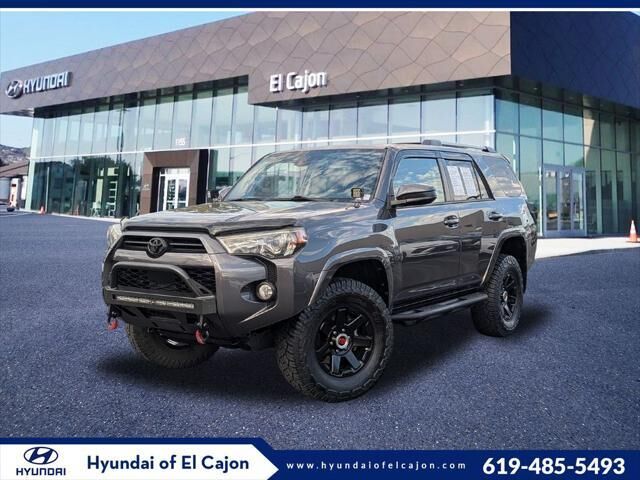 2020 Toyota 4Runner SR5 — photo 1 of 19