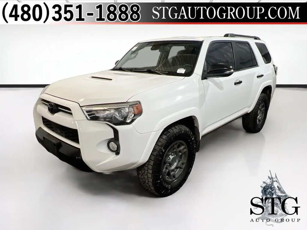 2020 Toyota 4Runner TRD Off-Road — photo 1 of 13