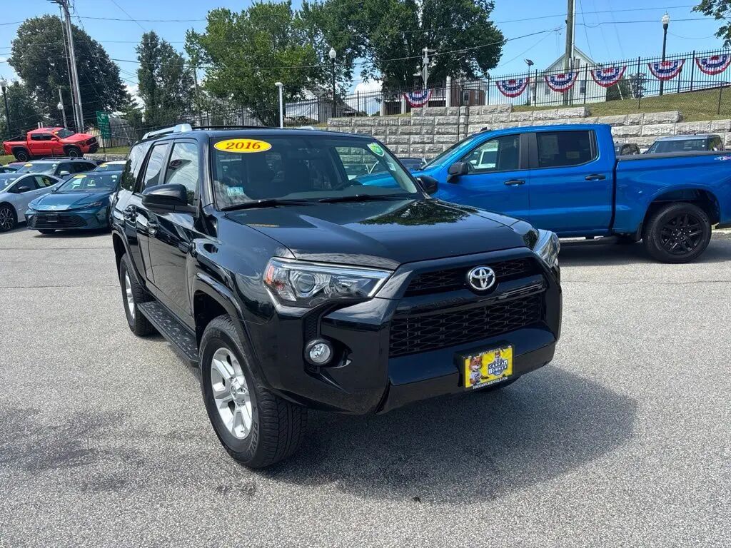 2016 Toyota 4Runner SR5 — photo 1 of 31