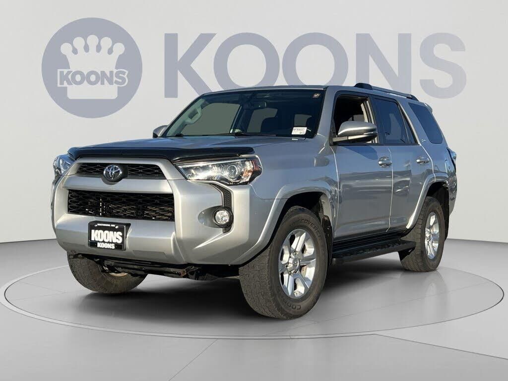 2019 Toyota 4Runner SR5 — photo 1 of 1