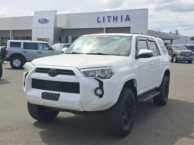 2020 Toyota 4Runner SR5 Premium — photo 1 of 25