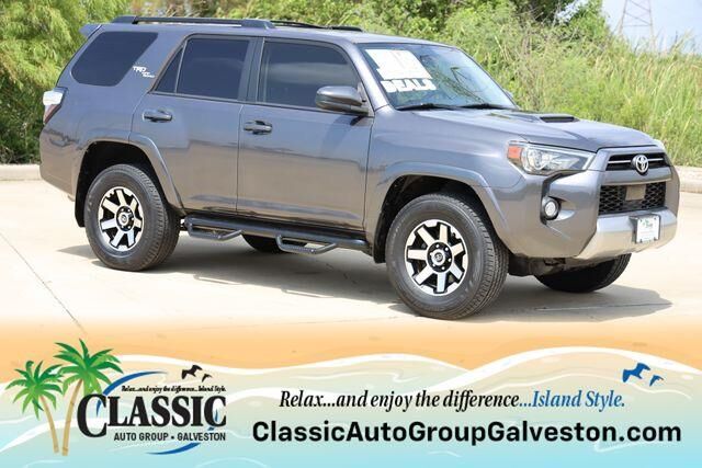 2020 Toyota 4Runner TRD Off-Road Premium — photo 1 of 13