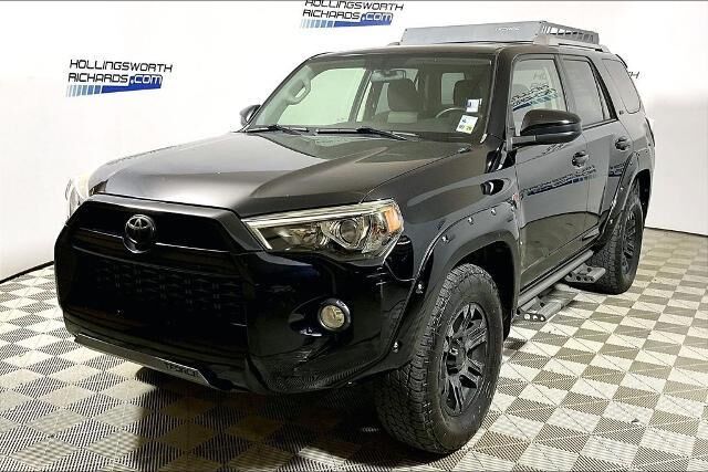2016 Toyota 4Runner SR5 — photo 1 of 13