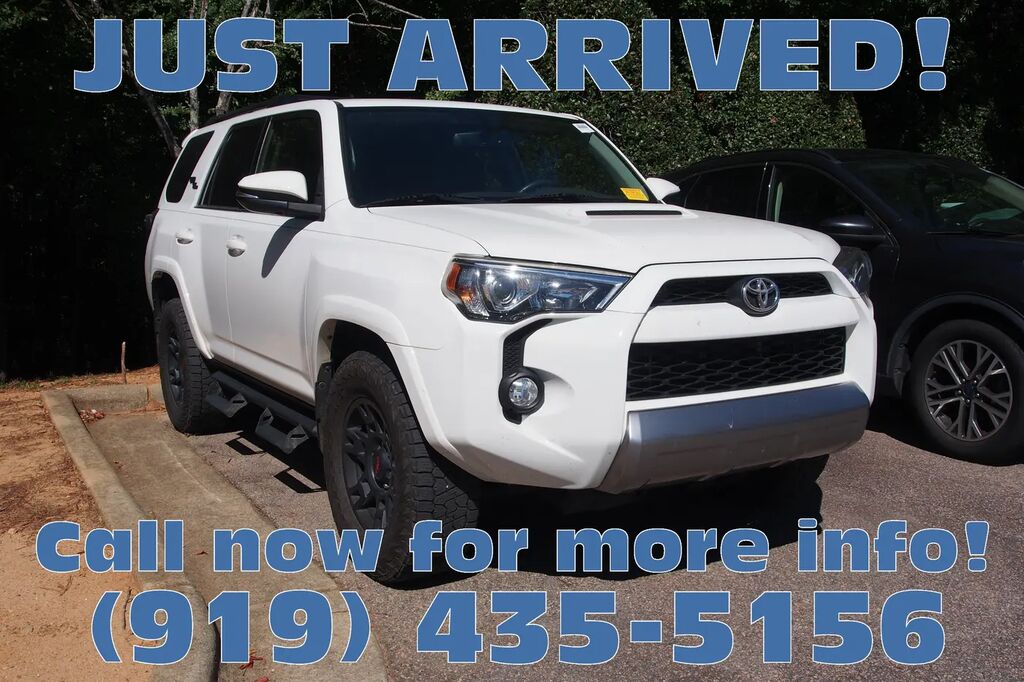 2019 Toyota 4Runner SR5 — photo 1 of 5