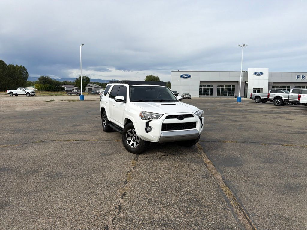 2018 Toyota 4Runner TRD Off-Road Premium — photo 1 of 13