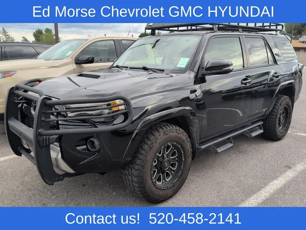 2018 Toyota 4Runner SR5 — photo 1 of 13