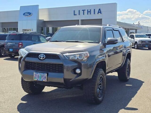2019 Toyota 4Runner SR5 Premium — photo 1 of 21
