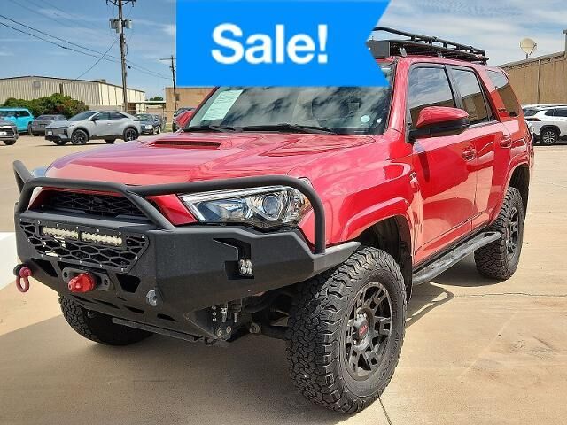 2017 Toyota 4Runner TRD Pro — photo 1 of 13
