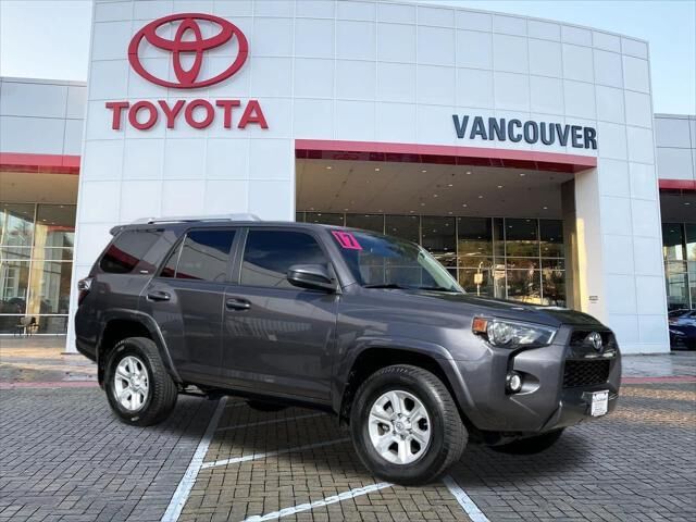 2017 Toyota 4Runner SR5 — photo 1 of 25