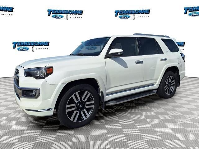 2020 Toyota 4Runner Limited — photo 1 of 13