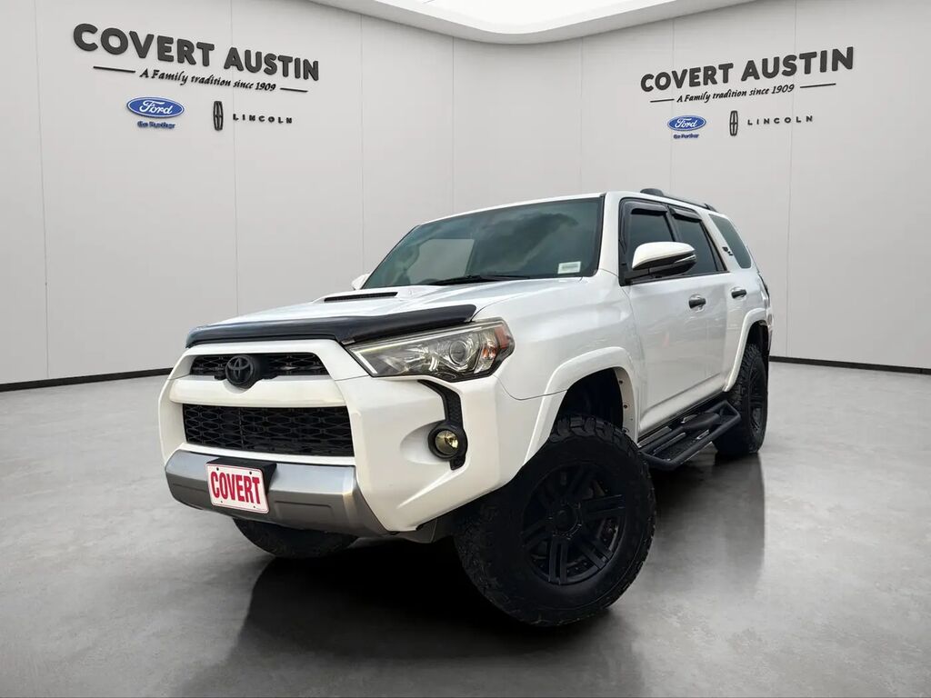 2017 Toyota 4Runner SR5 — photo 1 of 13