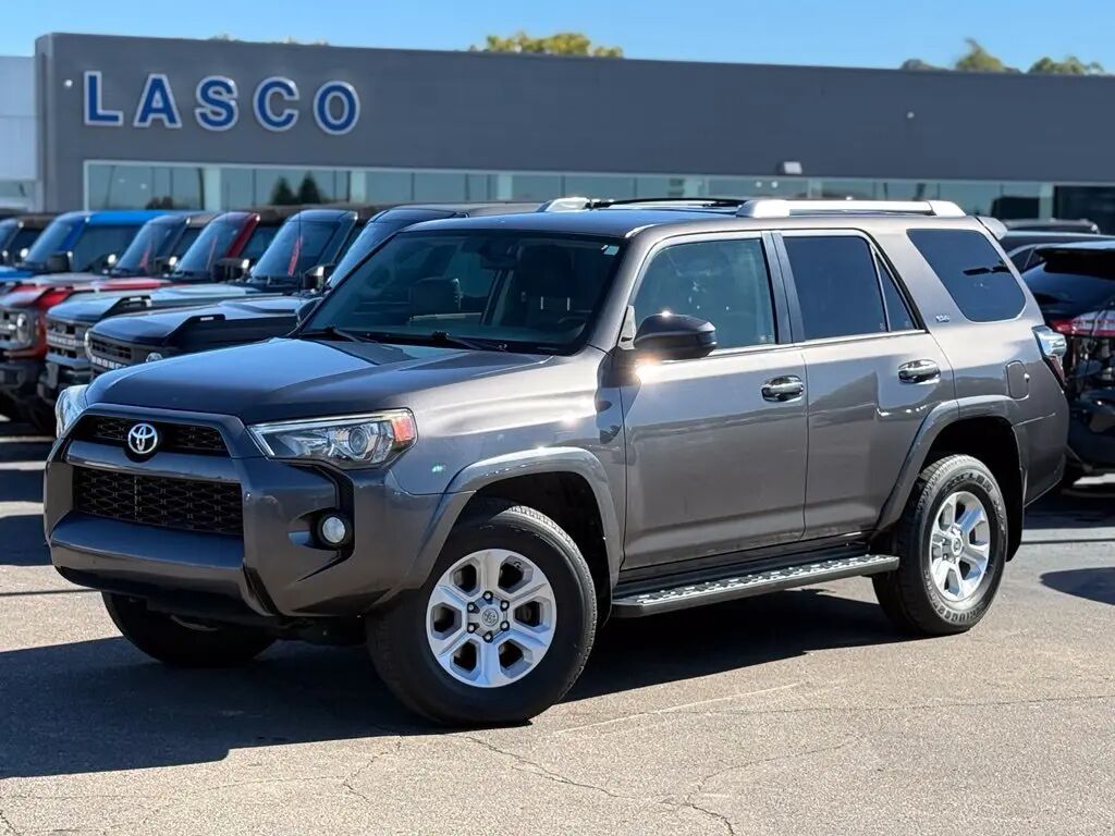 2016 Toyota 4Runner SR5 — photo 1 of 13