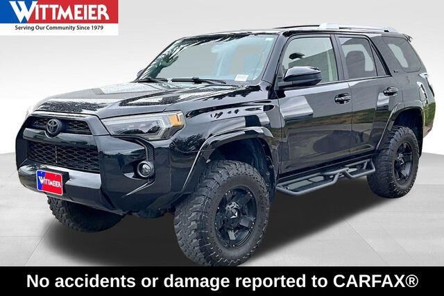 2018 Toyota 4Runner SR5 — photo 1 of 26