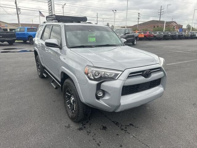 2021 Toyota 4Runner Trail Edition — photo 1 of 26